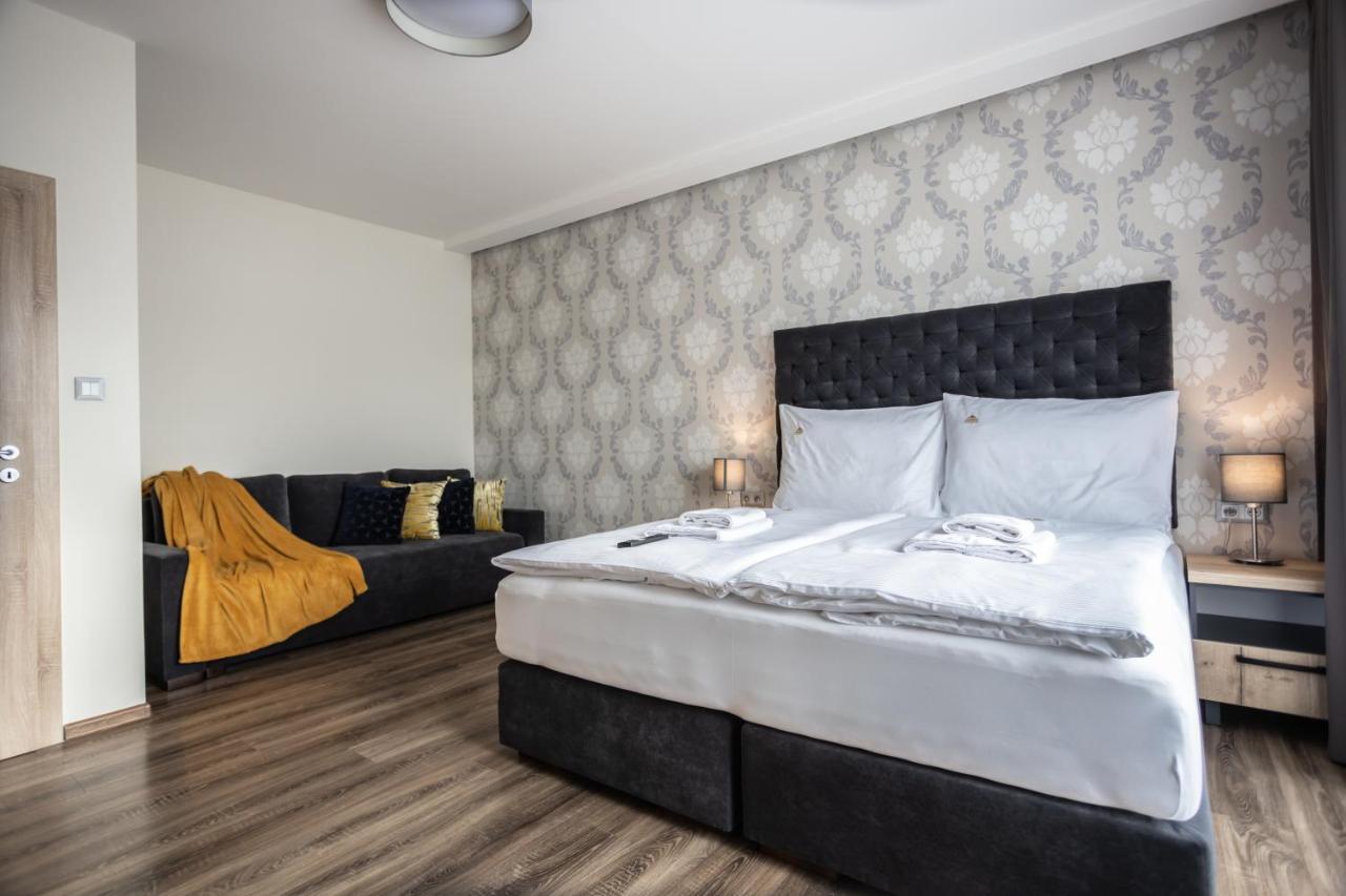 Hotel Demanova Apartments - Dependance Liptovský Mikuláš Eksteriør billede